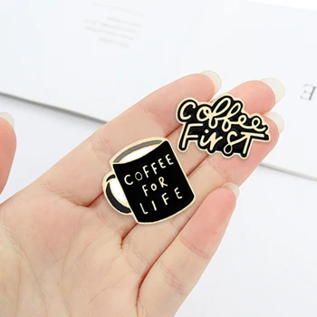 Mektup Pimleri Alaşım Metal Siyah Emaye kahve fincanları Yaşam Charms Desen Küçük Tasarım Broş Dostu Takı Arkadaşlar için Hediye