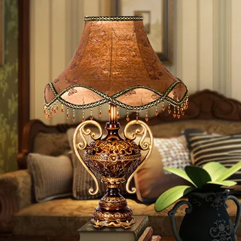 Yeni avrupa masa lambası kişilik yaratıcı uzaktan kumanda Retro başucu dekoratif ışık